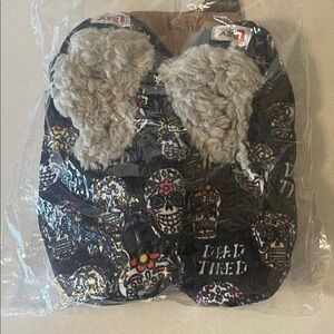 Lazy One Black Skull Slipper Socks